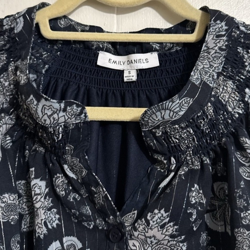 Floral Black Blouse - Picture 2 of 5